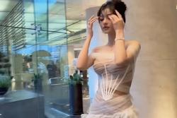 Diện váy 'trong suốt', mỹ nhân Việt mất điểm vì lỗi 'hồn nhiên' với trang phục bảo hộ