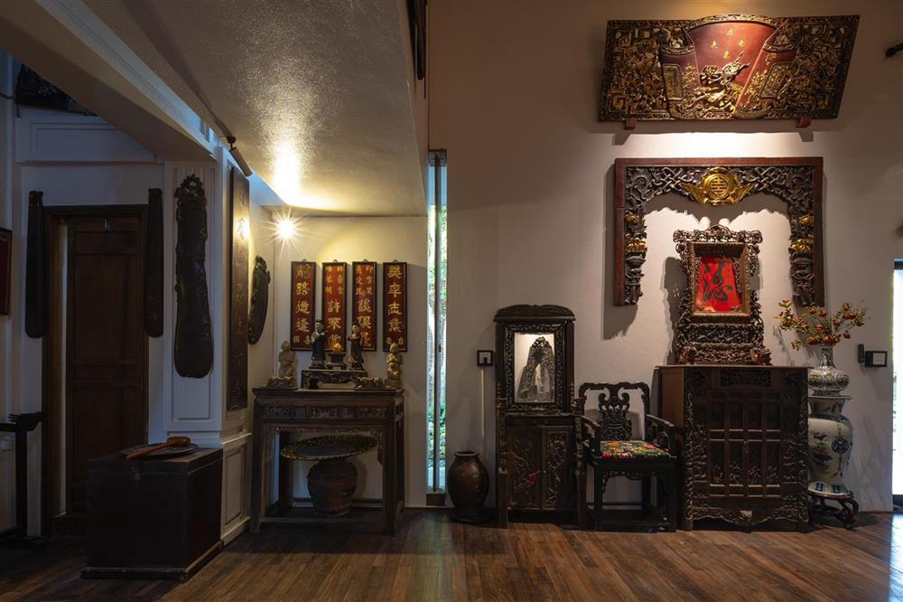 Xây biệt phủ cầu kỳ với 5 triệu viên ngói cổ, vua hài đất Bắc Xuân Hinh giàu có mức độ nào?-6