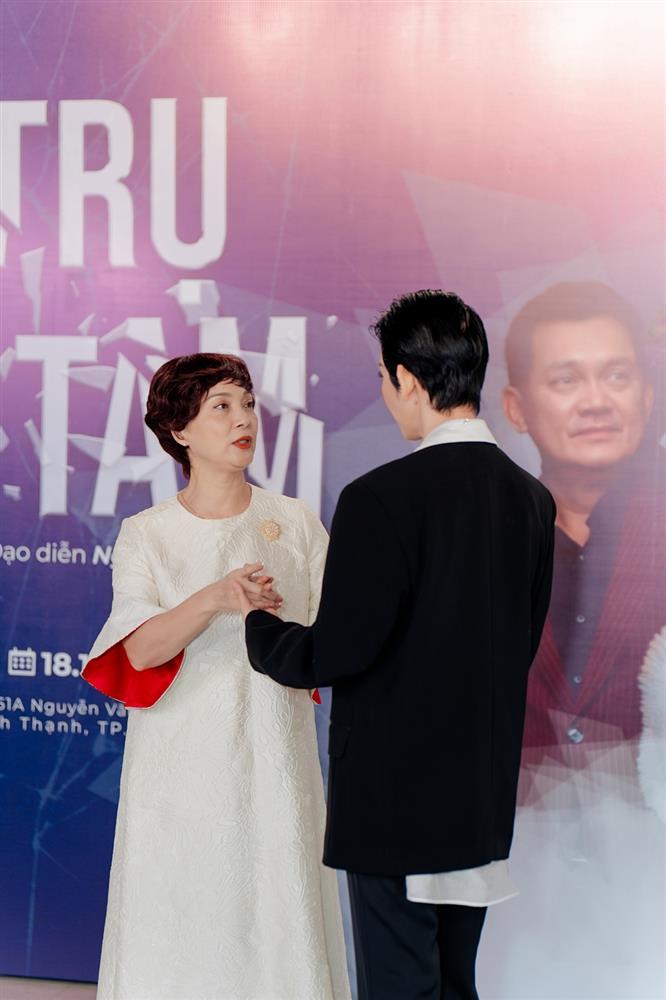 NSƯT Hữu Châu cùng NSND Lê Khanh quyết bắt tiểu tam vào tình huống khó-5