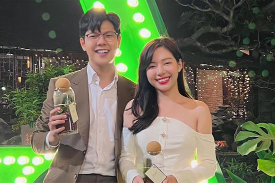 Vợ BTV xinh đẹp, năng động của Mạnh Cường VTV24