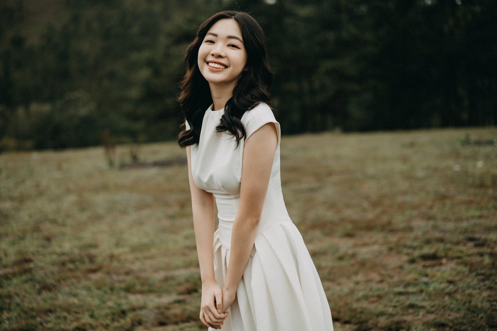 Vợ BTV xinh đẹp, năng động của Mạnh Cường VTV24-11