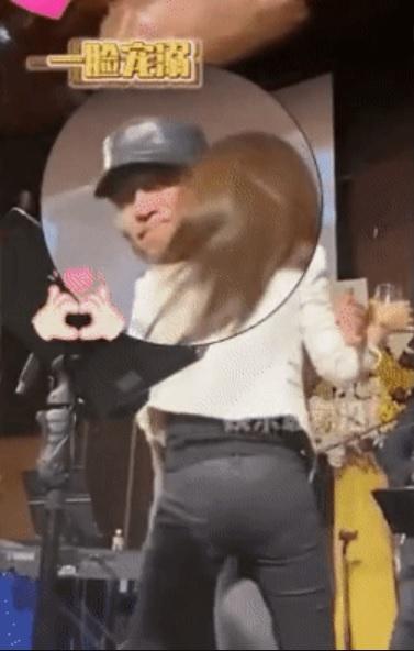 Hoắc Kiến Hoa xấu hổ vì hành động bạo dạn của Lâm Tâm Như-3