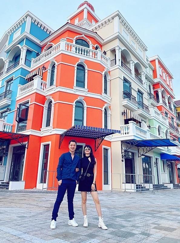 Vợ chồng Đăng Khôi chi phí 1 căn chung cư mỗi lần đưa 2 mẹ đi Singapore trị bệnh-2