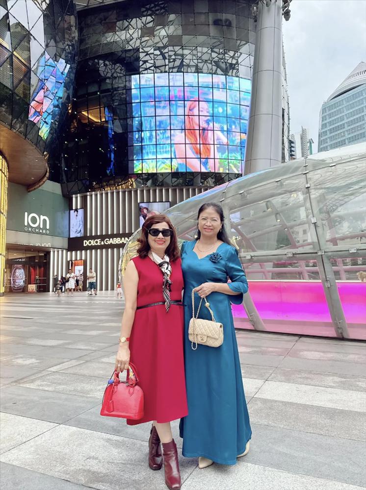 Vợ chồng Đăng Khôi chi phí 1 căn chung cư mỗi lần đưa 2 mẹ đi Singapore trị bệnh-15