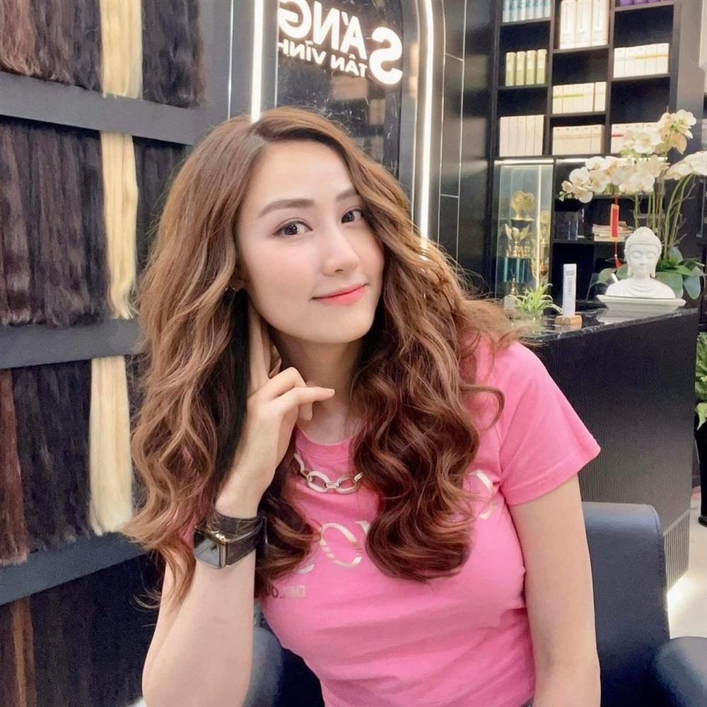 Ngân Khánh sau 8 năm kết hôn: Trẻ trung, viên mãn bên chồng Việt kiều-2