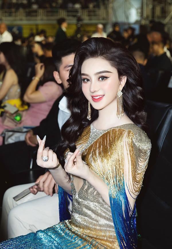 Chi gần 1 tỷ đồng để trùng tu nhan sắc, Lâm Khánh Chi quyết tâm trở thành đệ nhất mỹ nhân chuyển giới Việt-6