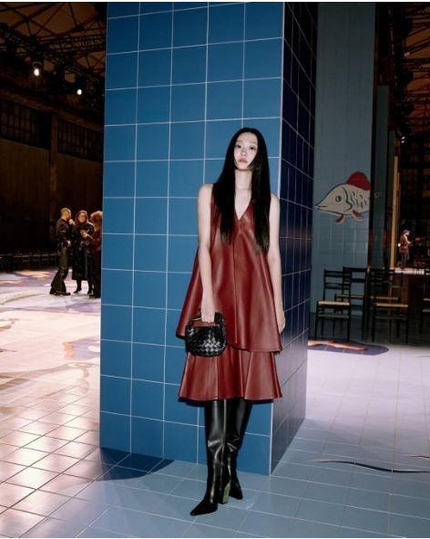 Suzy, Lee Hyori cùng nhiều sao Hàn đón đầu xu hướng tóc Hime: Ai xinh hơn?-4