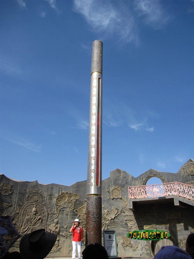 Đến Hỏa Diệm Sơn khi trời 50 độ C, khách Việt choáng với giếng ngầm 5.000km-3