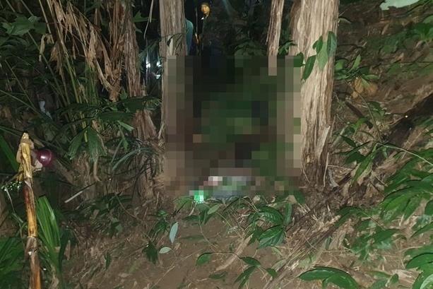 Mang súng đi tính sổ, bắn vợ bạn nhậu bị thương-2