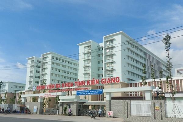 Người phụ nữ đi xe máy biển số Hà Nội nghi nhảy hồ ở Vinh tự tử-3