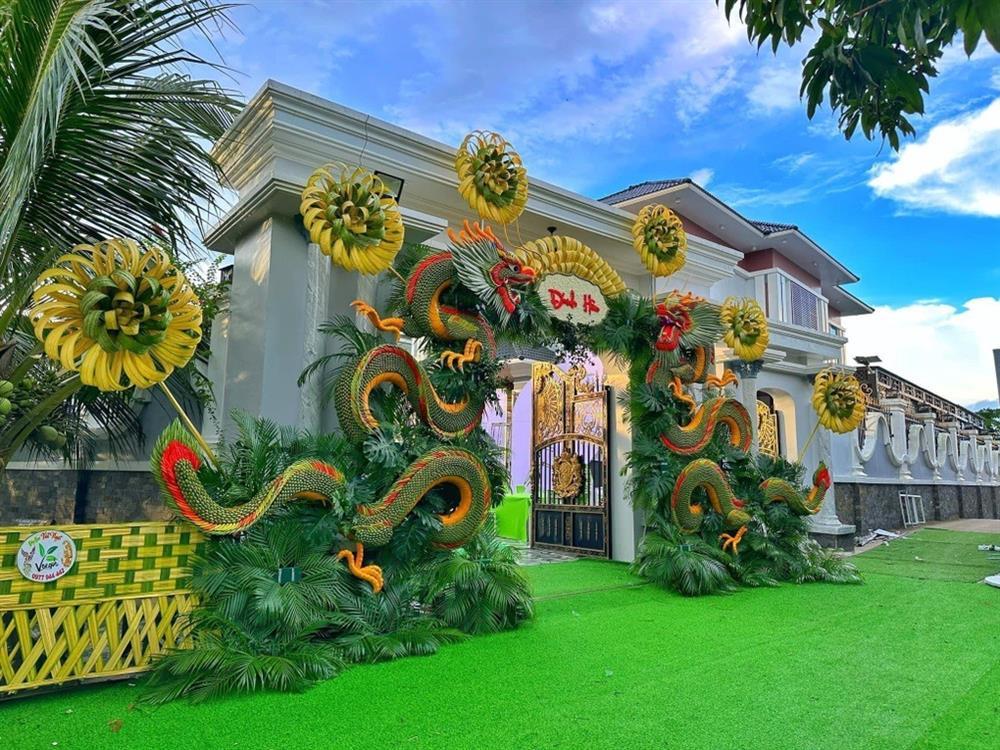 Đám hỏi Hà Trí Quang và người yêu đồng giới: Phủ kín hoa, đậm chất miền Tây-3