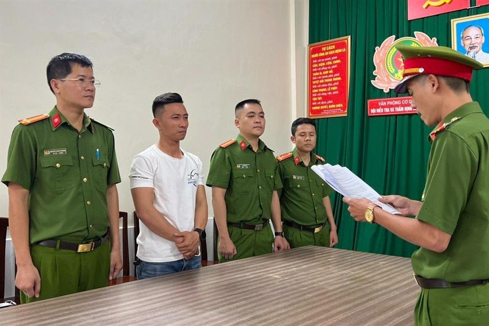 Vì sao người mẫu Ngọc Trinh bị bắt tạm giam?-2