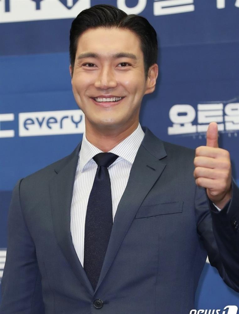 Nam ca sĩ Hàn Quốc khiến Cafe Giảng (Hà Nội) điêu đứng nhận đánh giá một sao là ai?-4