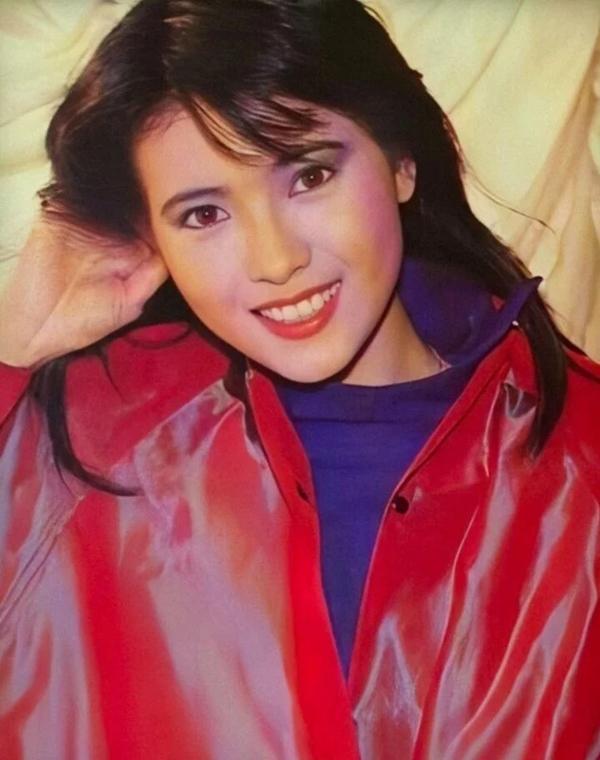 Mỹ nhân phim Châu Tinh Trì: Bị xâm hại, tâm thần và ra đi trong cô độc ở tuổi 55-2