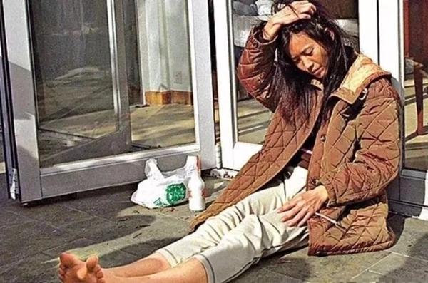 Mỹ nhân phim Châu Tinh Trì: Bị xâm hại, tâm thần và ra đi trong cô độc ở tuổi 55-7