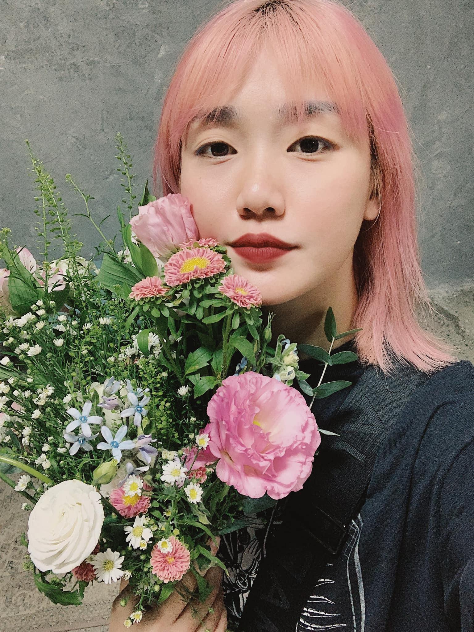 Vợ trẻ như học sinh cấp 3 của MC Trần Ngọc Đường Lên Đỉnh Olympia-11