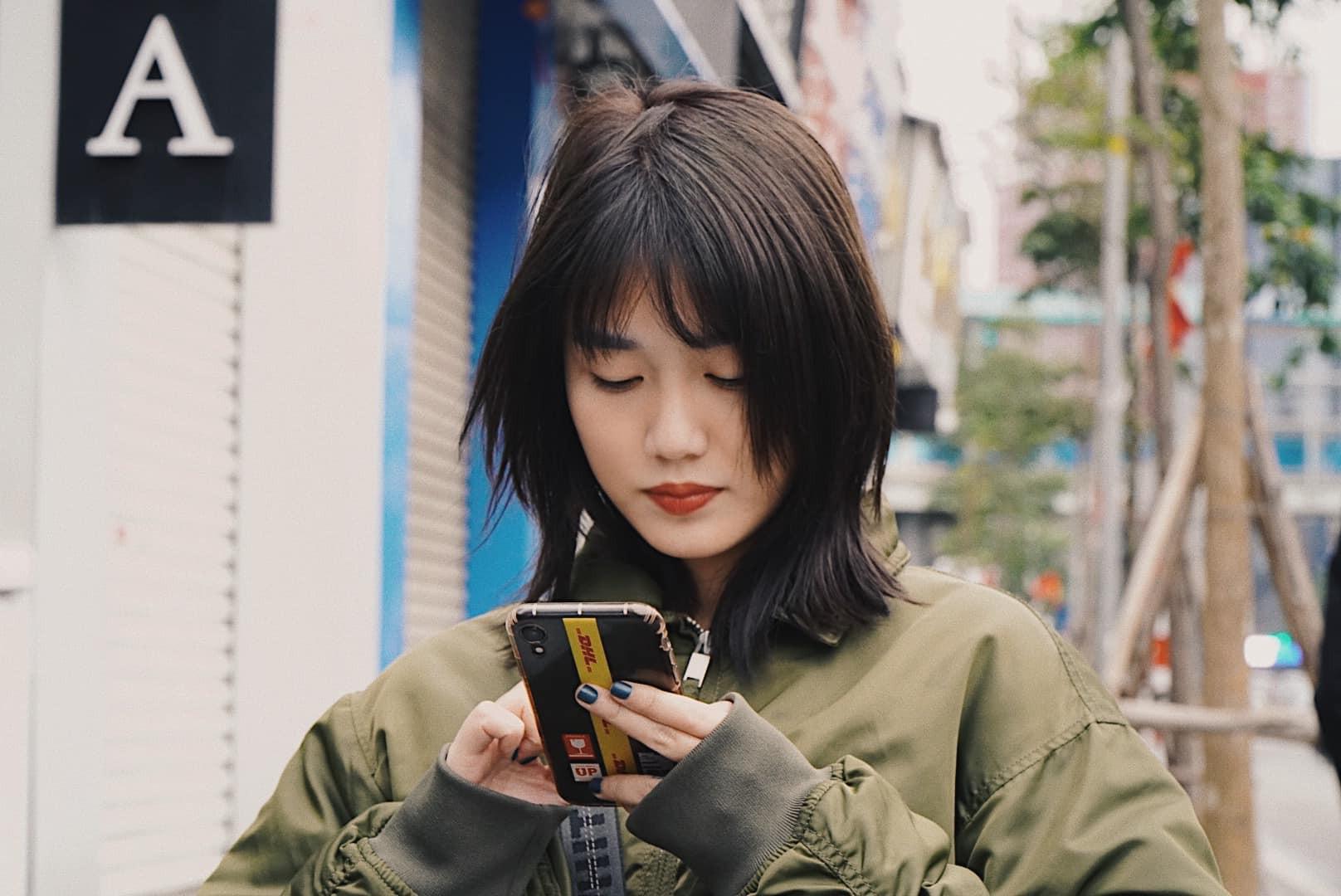 Vợ trẻ như học sinh cấp 3 của MC Trần Ngọc Đường Lên Đỉnh Olympia-12