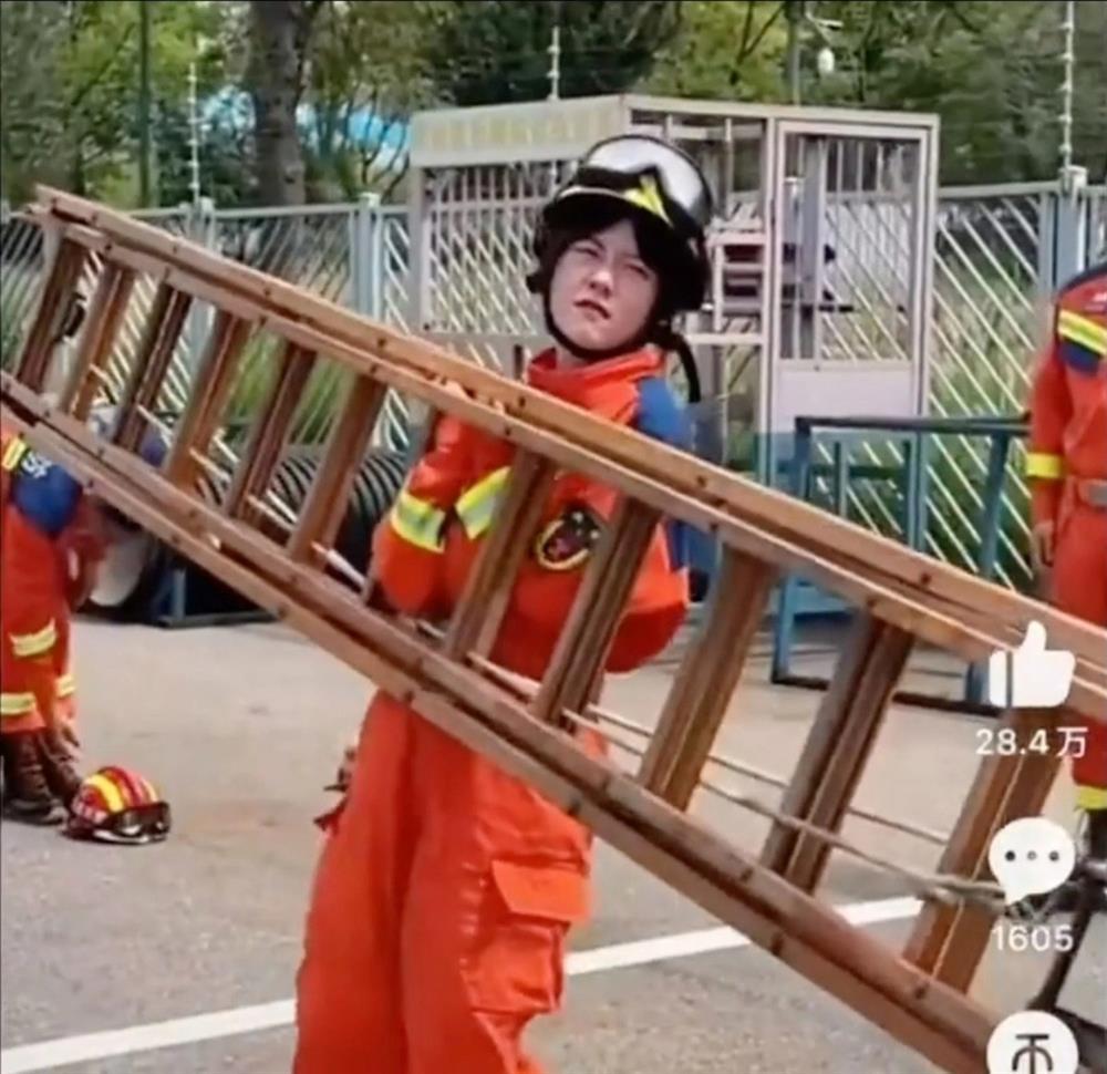 Bỏ việc văn phòng, cô gái mỗi ngày làm một nghề khác nhau-3