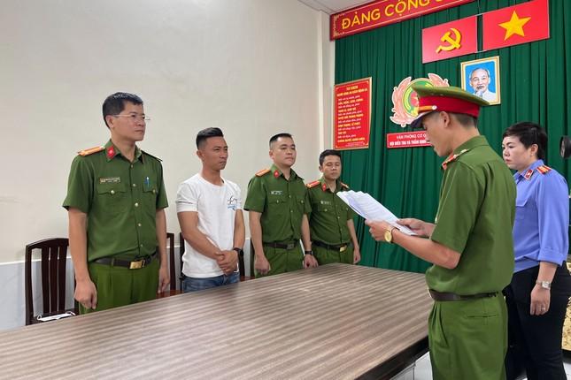 Chân dung thầy dạy lái mô tô vừa bị bắt cùng người mẫu Ngọc Trinh-1