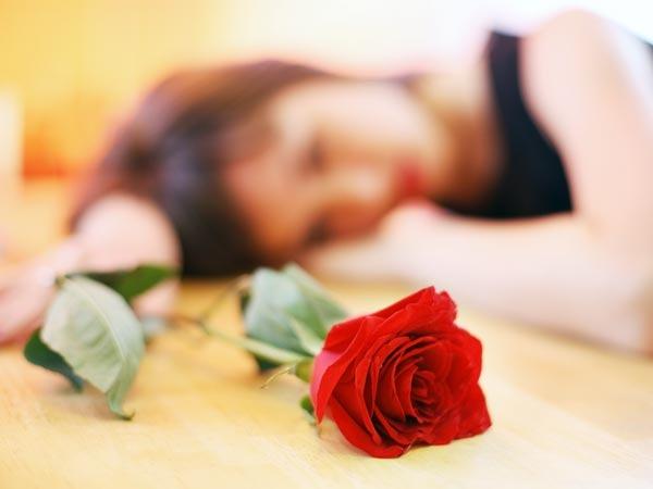 Nữ giúp việc nấu ăn ban ngày, ngủ cùng ban đêm và cú lừa tình ngoạn mục-1