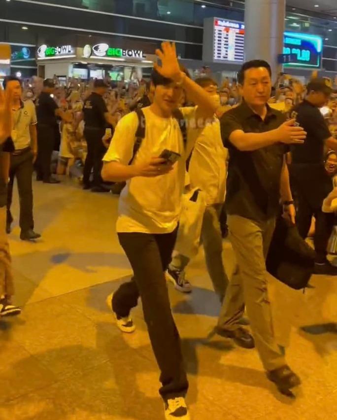 TP HCM liên tục đón chào các ngôi sao Hàn Quốc-3