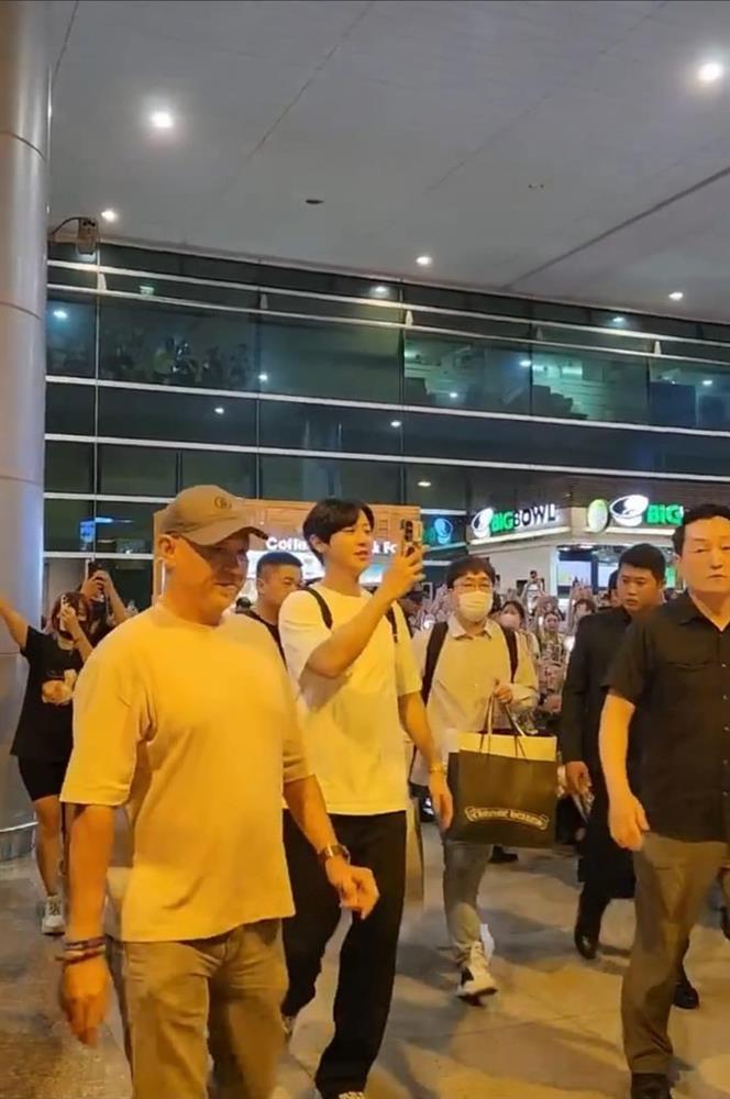 TP HCM liên tục đón chào các ngôi sao Hàn Quốc-4