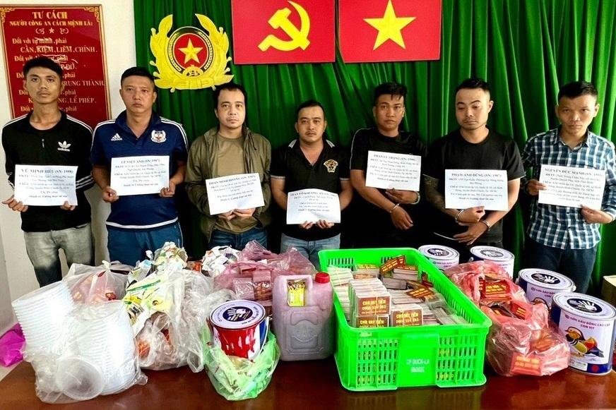 Bắt đối tượng cho phụ nữ vay lãi nặng, thế chấp bằng video khỏa thân-2