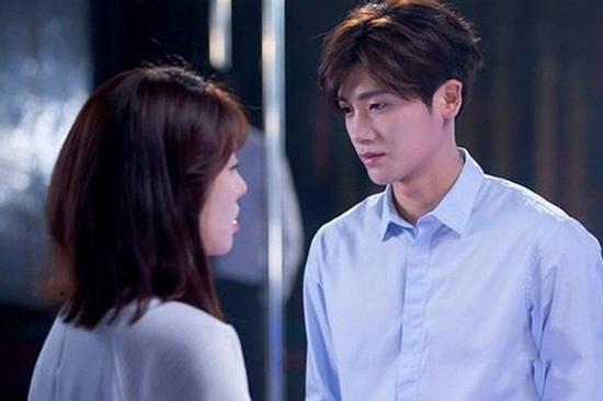 Tôi vừa ly hôn, anh hàng xóm đã đem nhẫn kim cương sang cầu hôn