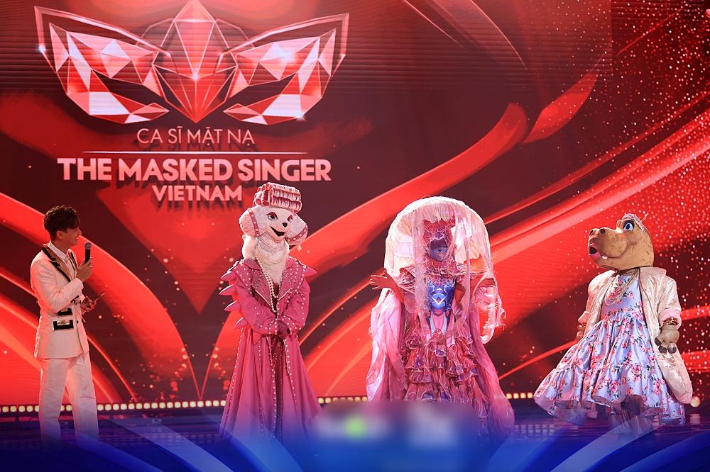 Ca Sĩ Mặt Nạ: Sứa Thủy Tinh lộ diện không phải Hương Tràm-1