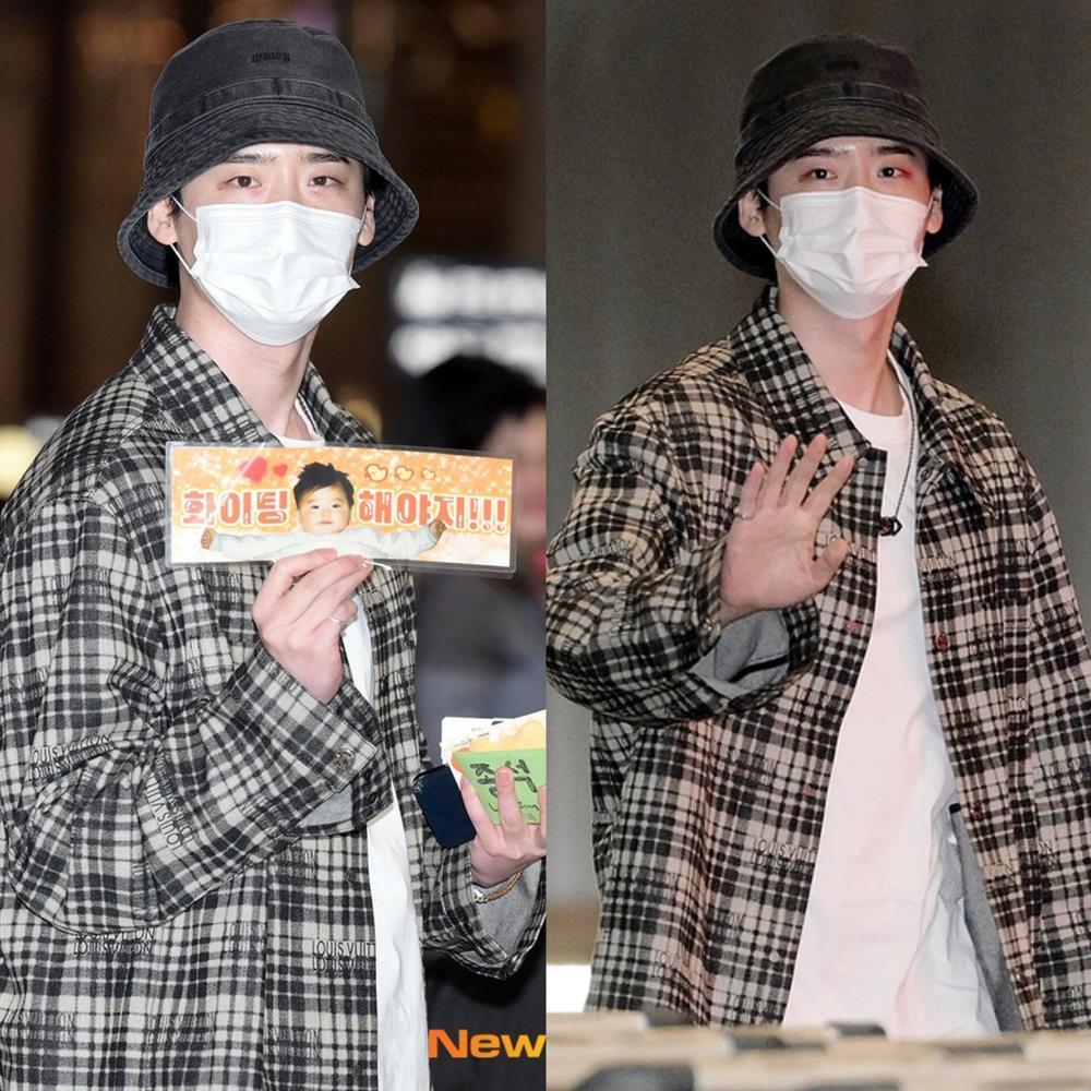 Sao Hàn tìm mua bánh tráng trộn, ăn phở lúc 4h sáng khi tới Việt Nam-4