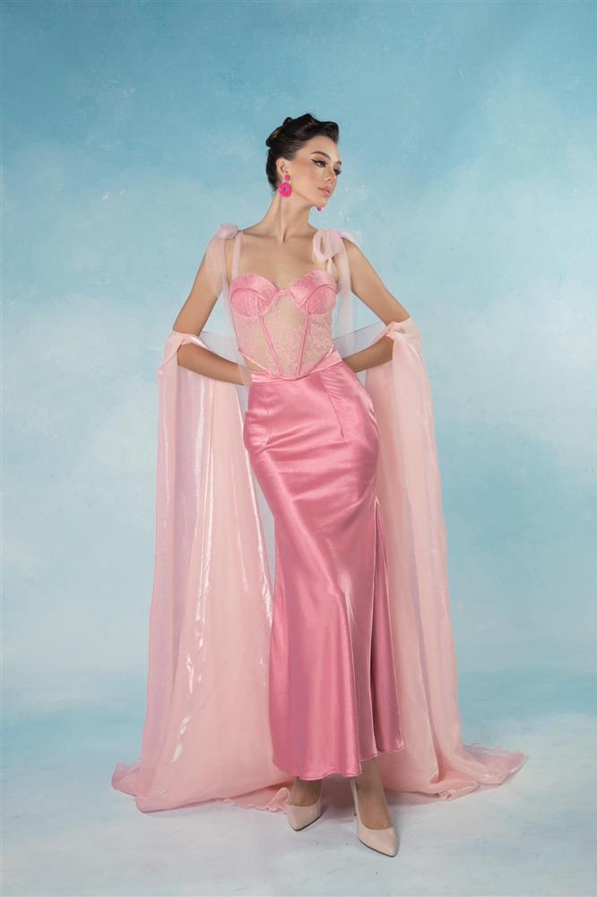 Vợ Tây của Bùi Tiến Dũng khoe nhan sắc ngọt ngào, hào hứng đón ngày Phụ nữ Việt Nam-5