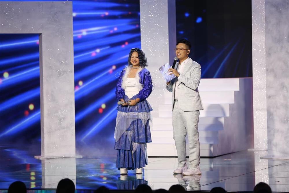 Nữ sinh 19 tuổi tại Vietnam Idol bị chê vì ăn mặc phóng khoáng, trang điểm đậm-8