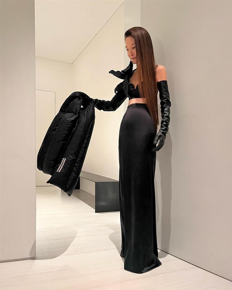 Sốc với khuôn mặt biến dạng và thân hình gầy gò của ‘nữ hoàng váy cưới’ Vera Wang-2