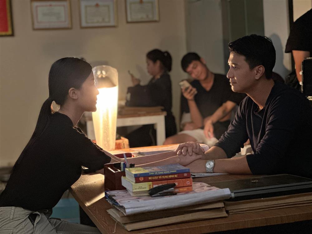 Dàn diễn viên đóng công an chia tay phim Biệt Dược Đen-6