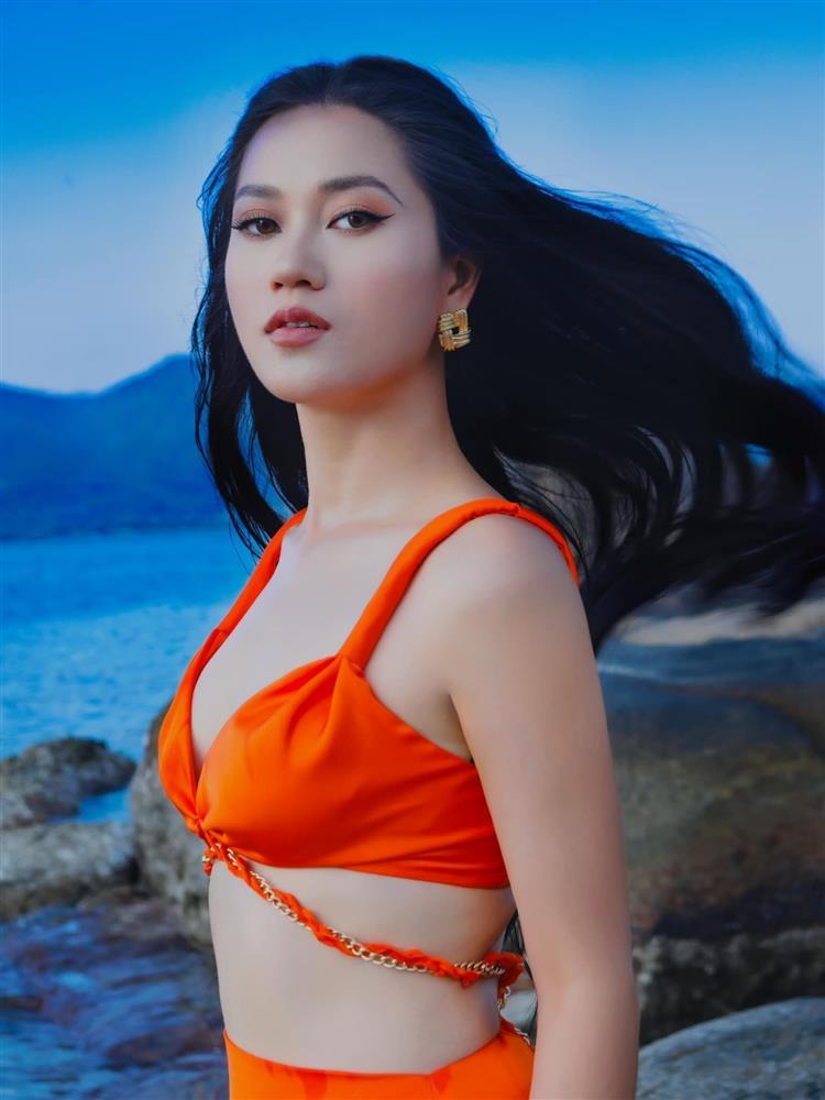 Lâm Vỹ Dạ diện bikini khoe vóc dáng nuột nà-3