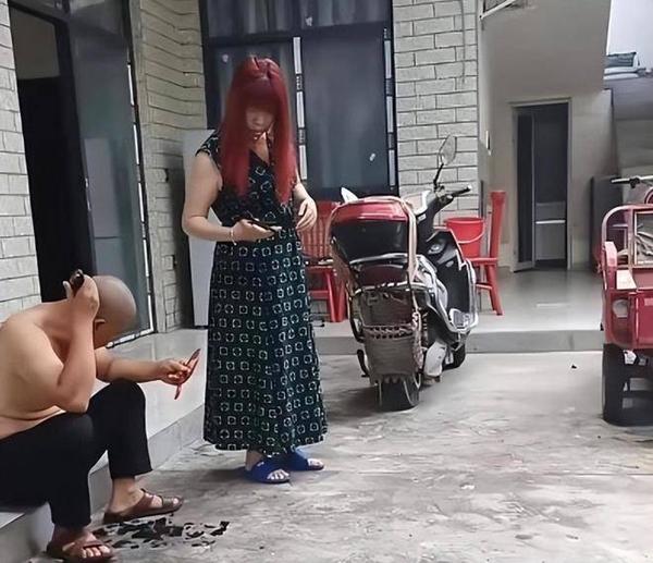 Vợ mới cho vợ cũ của chồng sống chung nhà gây xôn xao-2