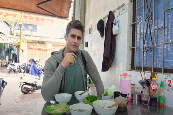 Nữ khách Tây mang thiếu tiền và phản ứng bất ngờ của tài xế Việt-2