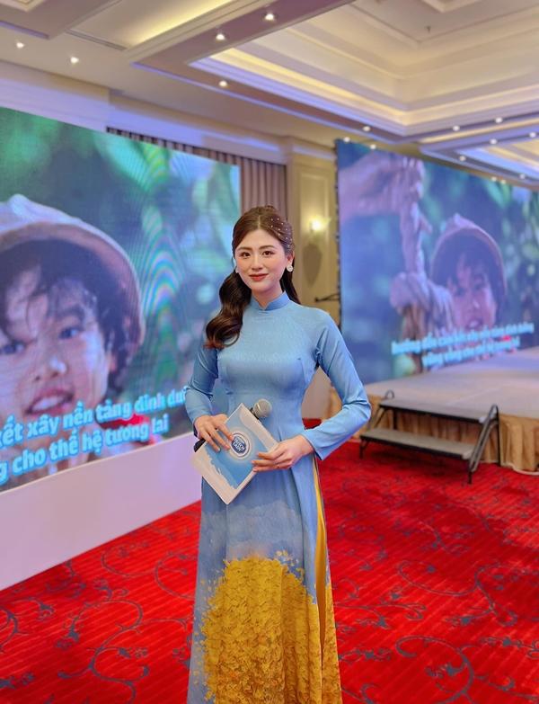 Nữ MC thể thao mặt búng ra sữa, vóc dáng nuột nà, ít ai ngờ đã là mẹ 1 con-2