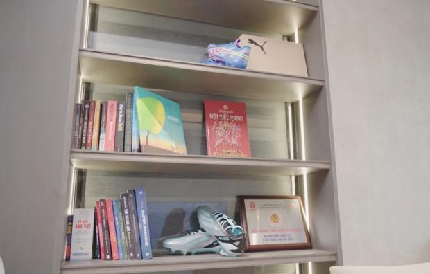 Hé lộ không gian phòng ngủ của Đoàn Văn Hậu và vợ sắp cưới Doãn Hải My-13