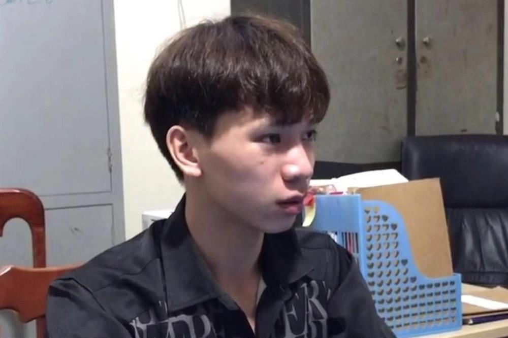 Nam sinh viên thua chứng khoán, bắt xe liên tỉnh đi cướp tiệm vàng-1