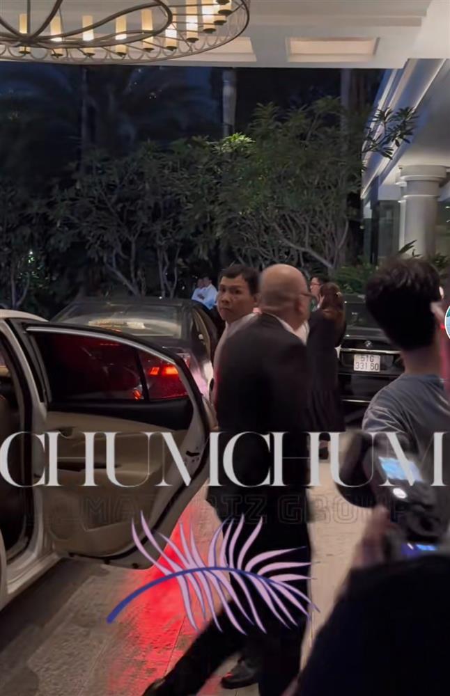 Những vị khách đầu tiên đến đám cưới Thanh Hằng: Hồ Ngọc Hà - Kim Lý tình tứ, Lương Mạnh Hải lẻ bóng-7