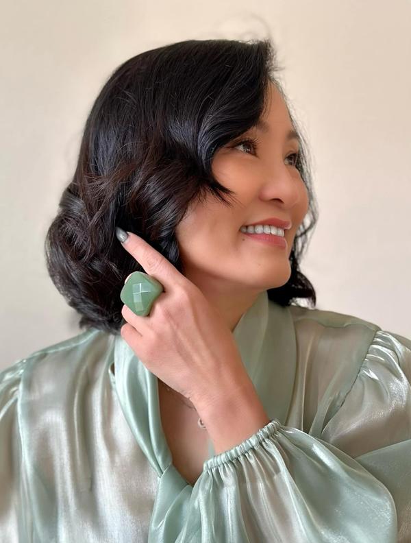 Sao Việt ly hôn tuổi xế chiều: Nghệ sĩ Hồng Đào U70 thăng hoa cả nhan sắc lẫn sự nghiệp-6