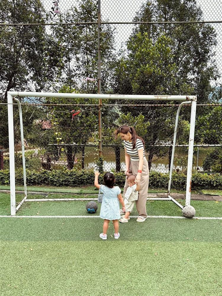 Diễn viên Phanh Lee cùng con trải nghiệm cuộc sống nông thôn-5