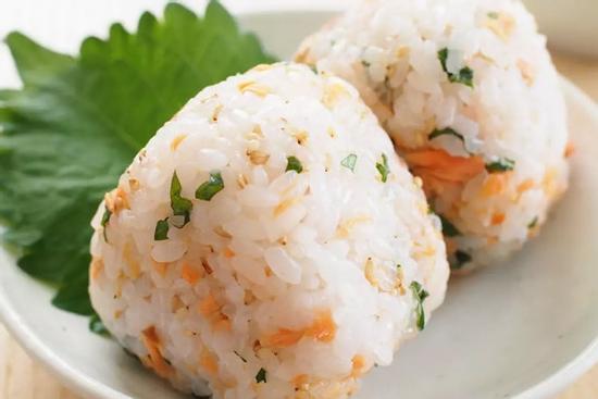 Lý do người Nhật ăn cơm thường xuyên nhưng đường huyết ổn định