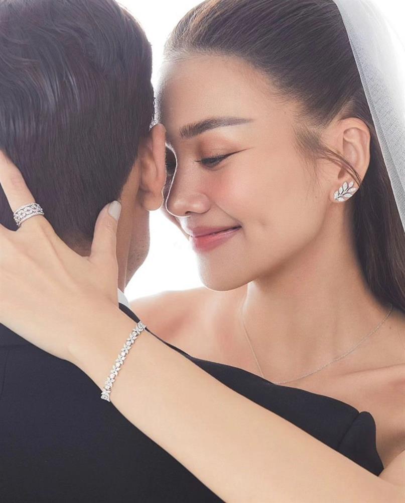 Hé lộ không gian đám cưới riêng tư của Thanh Hằng và chồng nhạc trưởng-7