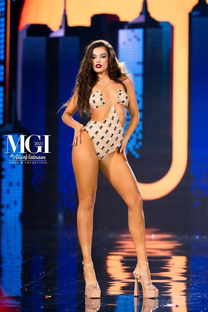 Bán kết Miss Grand 2023: HH Thái Lan lỗi trang phục, Hoàng Phương chưa nổi bật-14