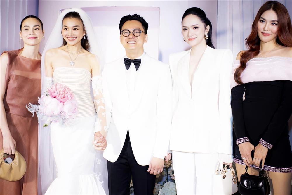 Hồ Ngọc Hà xả kho ảnh cùng vợ chồng Thanh Hằng, hé lộ điều đặc biệt trong đám cưới sắp tới với Kim Lý-6