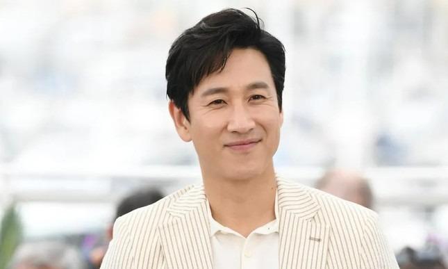 Vợ bán nhà vì Ảnh đế Hàn Quốc bị điều tra-2