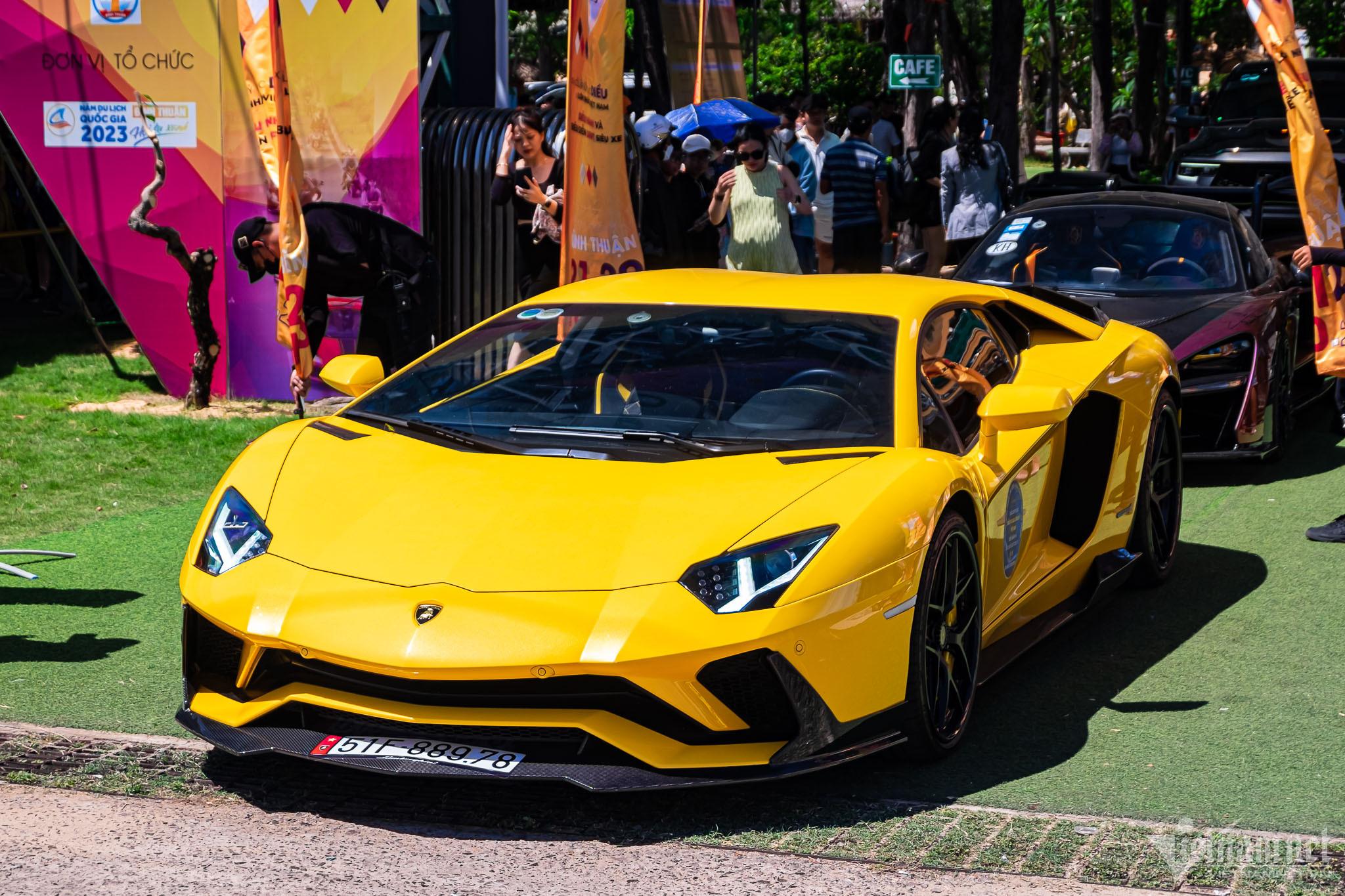 Choáng đại gia Sài Gòn đi phượt bằng dàn siêu xe hàng trăm tỷ ra Bình Thuận-2