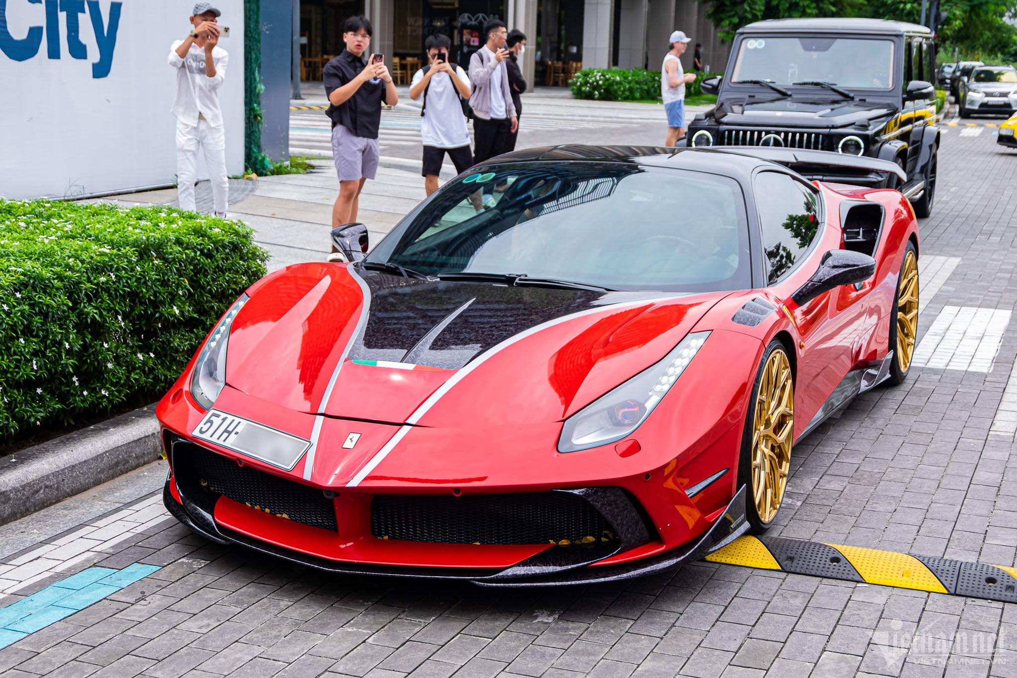 Choáng đại gia Sài Gòn đi phượt bằng dàn siêu xe hàng trăm tỷ ra Bình Thuận-14